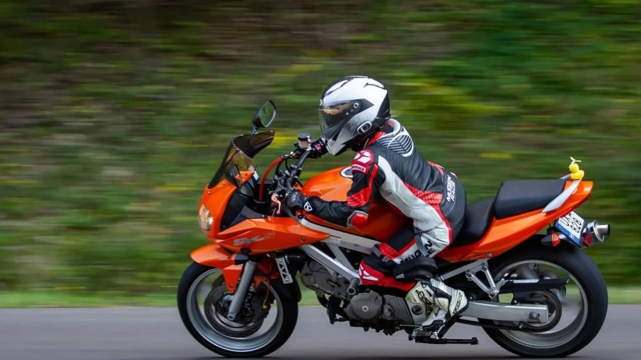 Najlepsze trasy motocyklowe w Małopolsce - odkryj piękno regionu