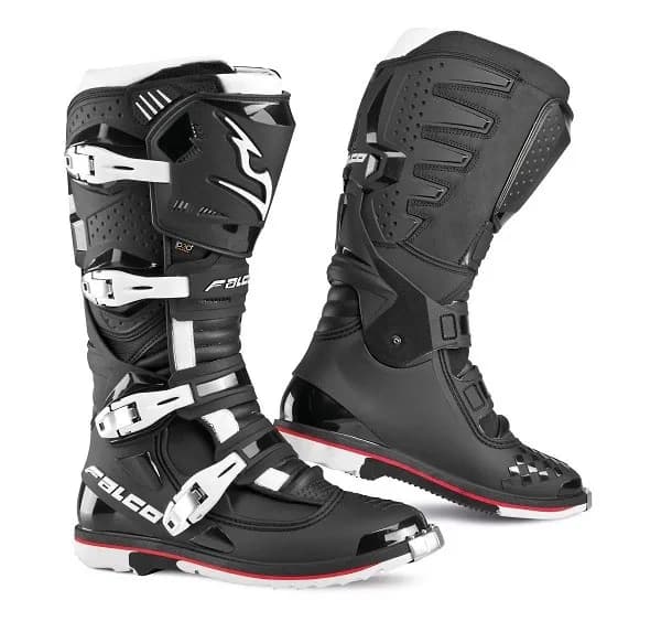 Jakie buty enduro wybrać, aby uniknąć kontuzji i zapewnić komfort?