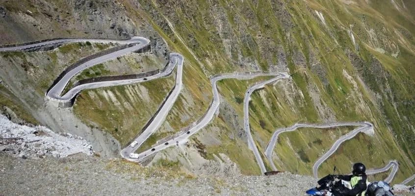 Najpiękniejsze trasy motocyklowe w Europie, które musisz przejechać