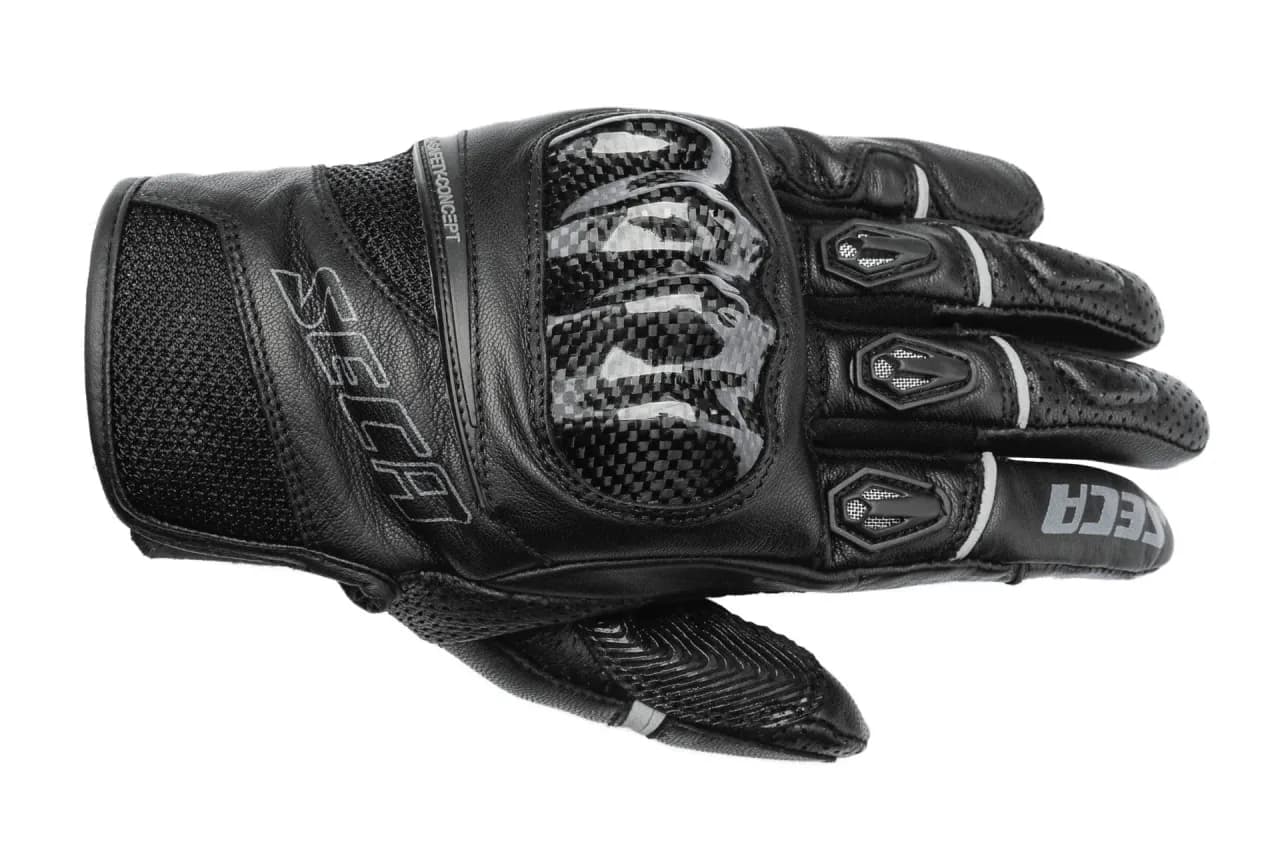 Jak rozciągnąć rękawice motocyklowe, aby uniknąć dyskomfortu podczas jazdy